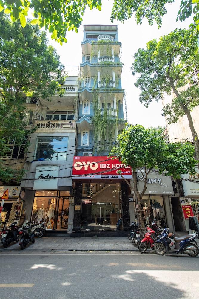 Oyo 388 Ibiz Hotel Hanoi Exterior photo
